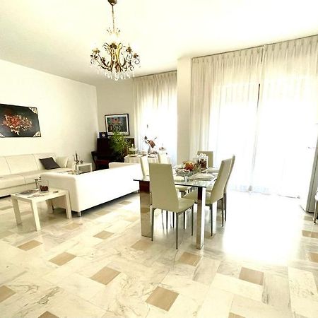 טאראנטו Rosa Dei Venti B&B מראה חיצוני תמונה