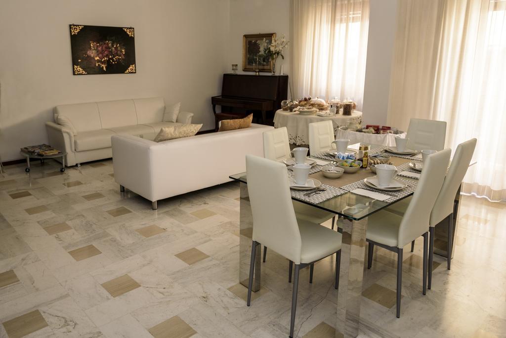טאראנטו Rosa Dei Venti B&B מראה חיצוני תמונה
