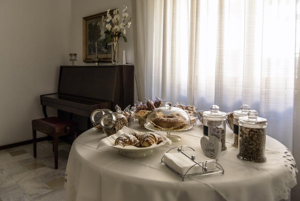 טאראנטו Rosa Dei Venti B&B מראה חיצוני תמונה